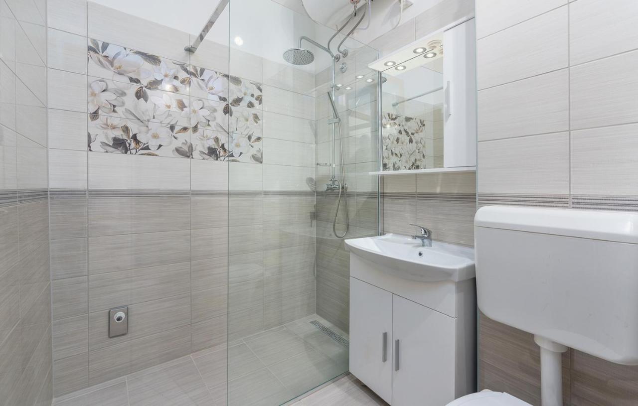 Apartments Simonetti Porec Exterior photo
